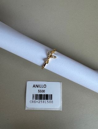 Anillo Fino con Detalle de Lazo Brillante