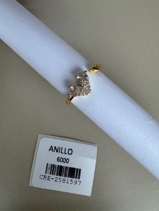Anillo Ajustable Diseño Corazón con Piedras Brillantes