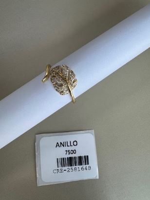 Anillo Diseño Hoja con Piedras Brillantes