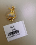 Dije de Caracol Dorado con Pavé de Cristales