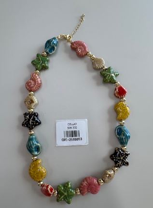 Collar de Figuras Marinas en Resina