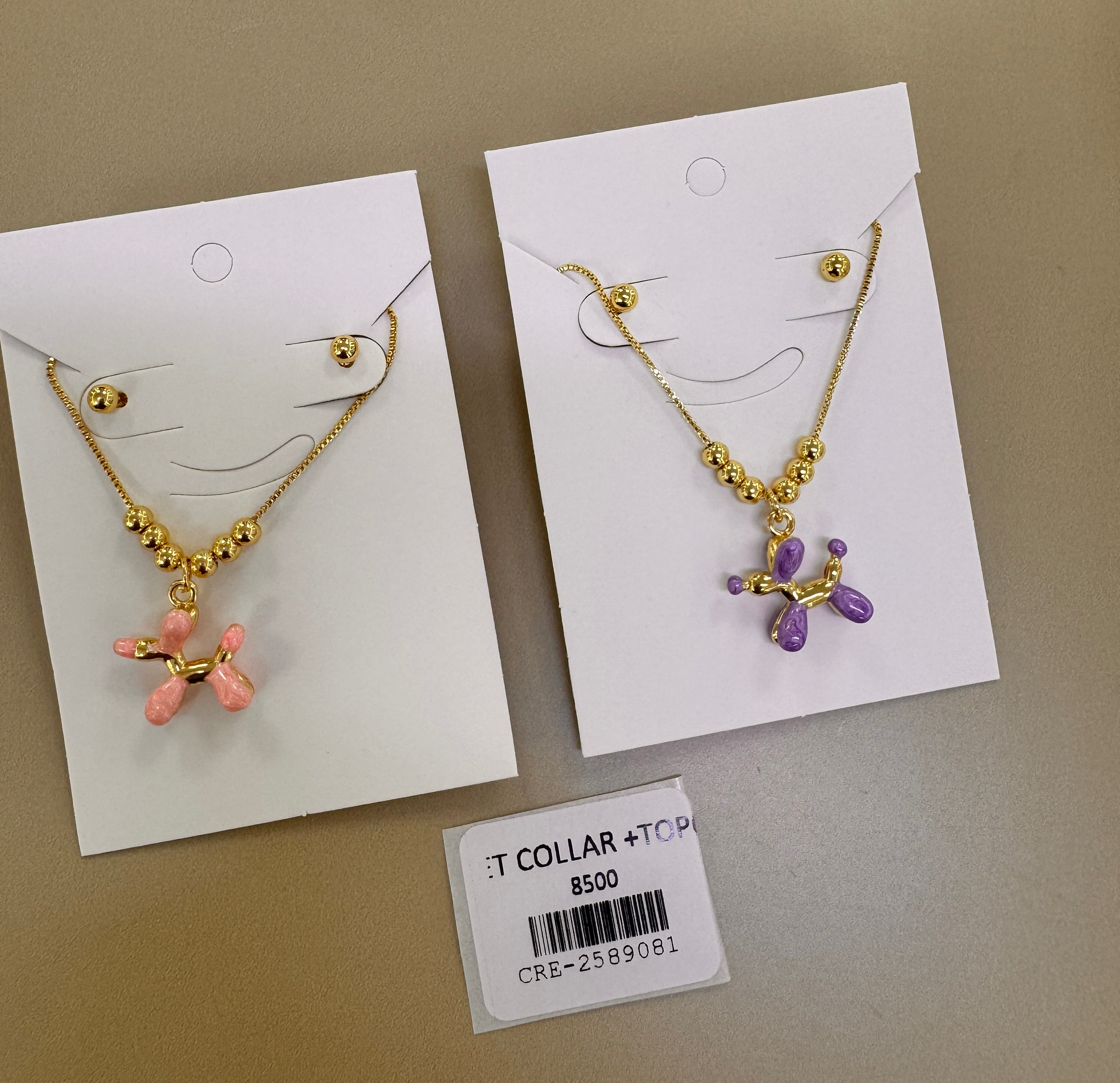 Set de Collar y Topos con Dije de Perrito de Globo