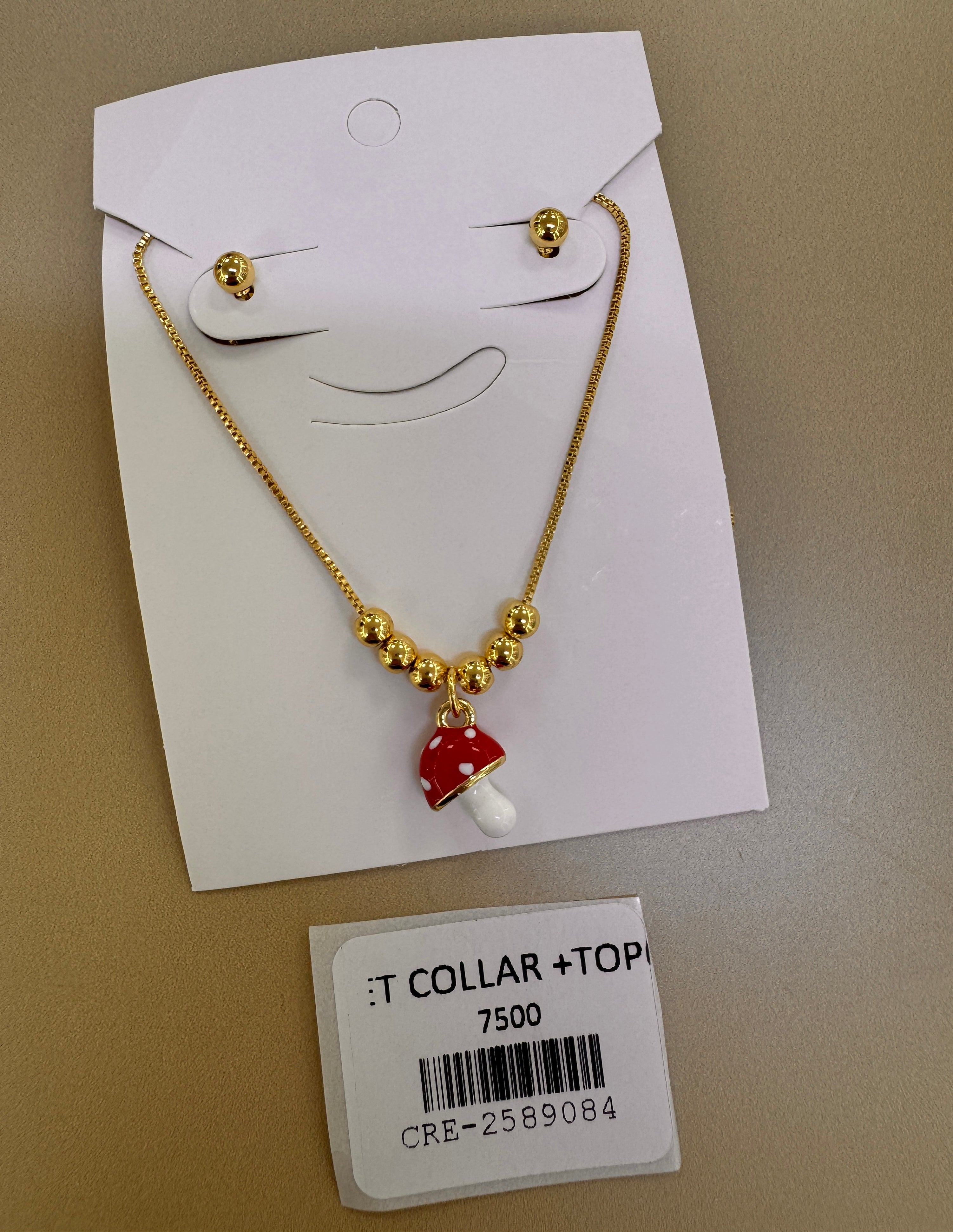 Juego de Collar con Dije de Hongo y Topos