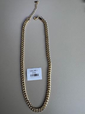 Collar de Eslabones Tipo Barbada Dorado