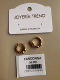 Aretes Tipo Candonga Pequeña Dorada con Esferas y Circones