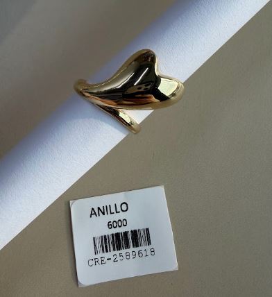 Anillo Dorado Diseño Abstracto Moderno