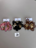 Arete dorado flor tela