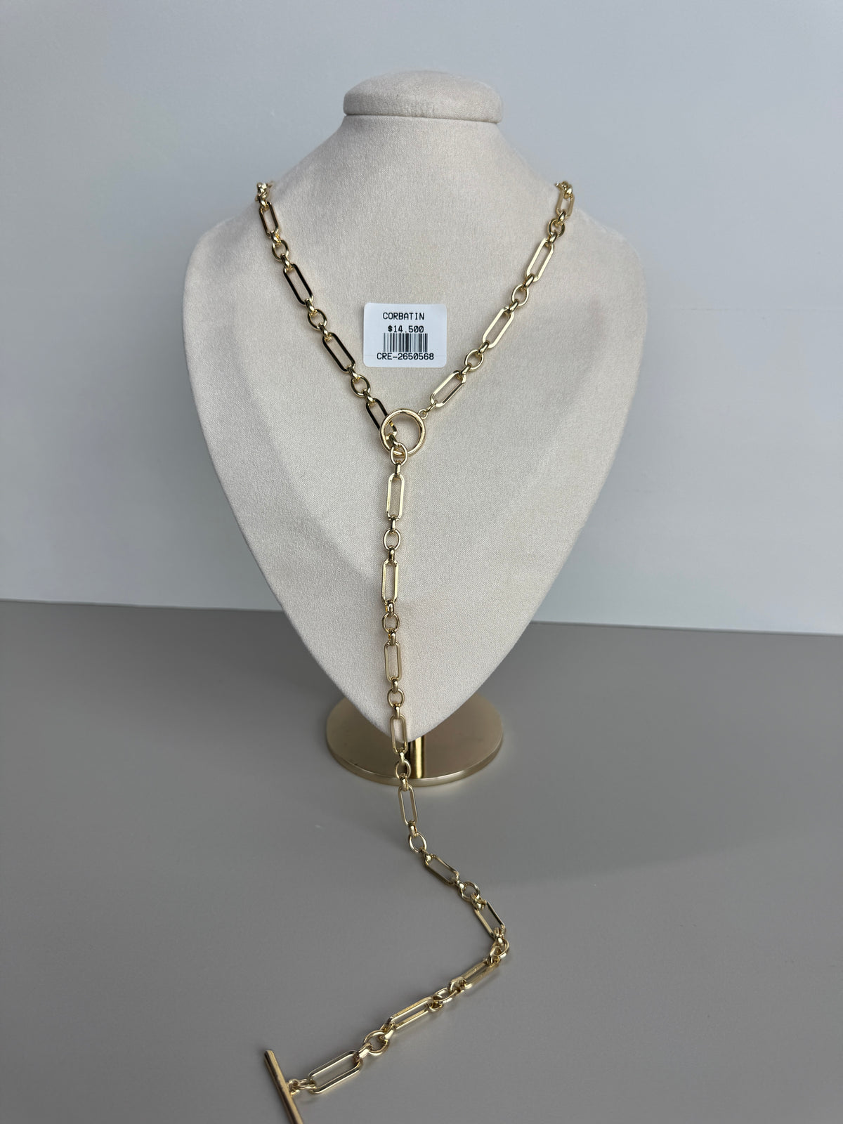 Collar corbatín de eslabones