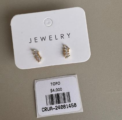 Aretes Topo Curvos con Brillantes en Corte Marquise