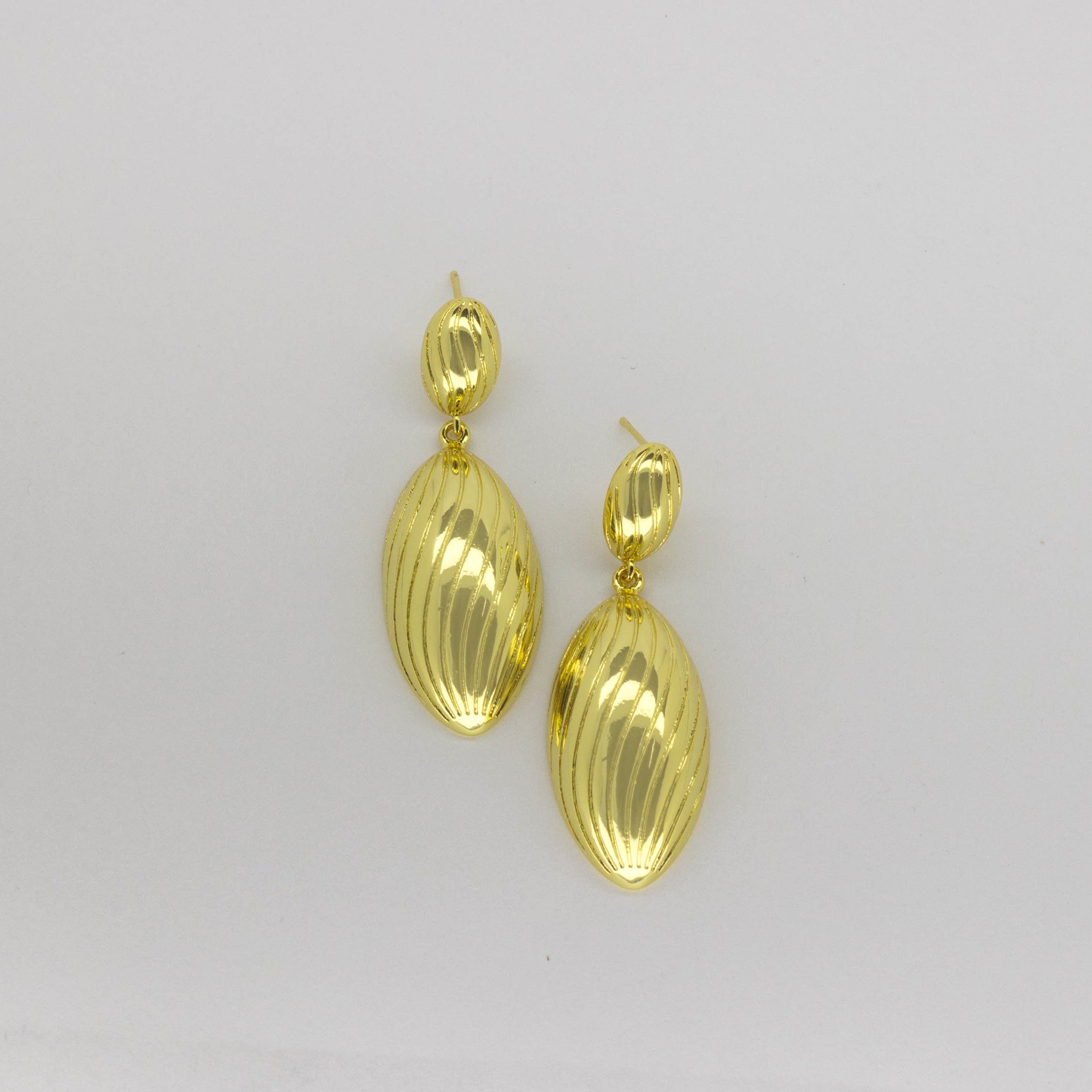 Aretes Colgantes Ovalados Texturizados