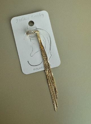 Ear Cuff con Flecos de Cadenas y Circones en la parte Superior